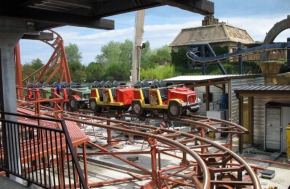 Duelling Coaster 65×26