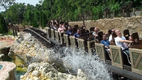 Неудержимые рудничные вагонетки (BIG GRIZZLY MOUNTAIN RUNAWAY MINECARS)